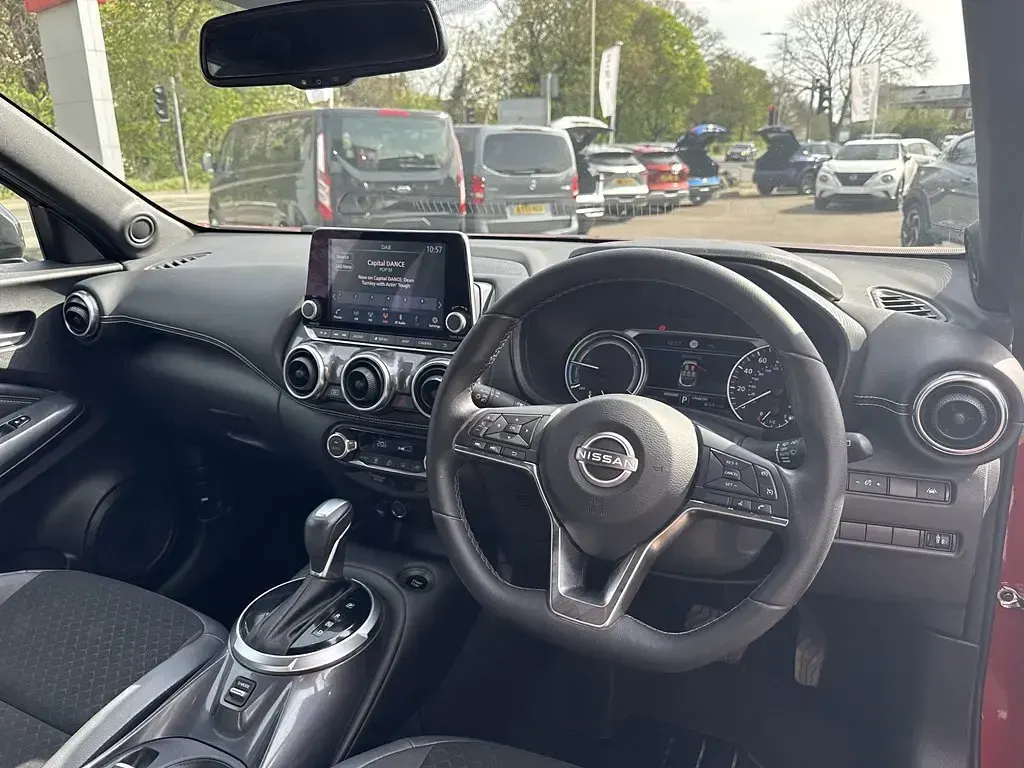 Used Nissan Juke N-Connecta 2023 Red SUV