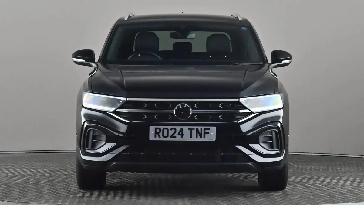 Used VW T-Roc R-line 150 HP (110 kW) 2024 Black SUV