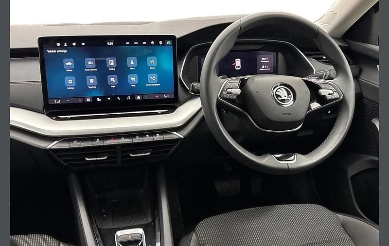 Used Skoda Octavia SE Technology 150 HP (110 kW) 2024 Black Estate