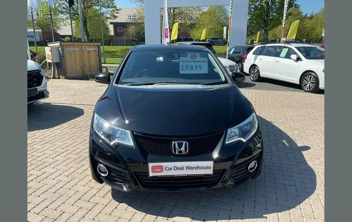 Used Honda Civic SE Plus 139 HP (102 kW) 2016 Black Hatchback