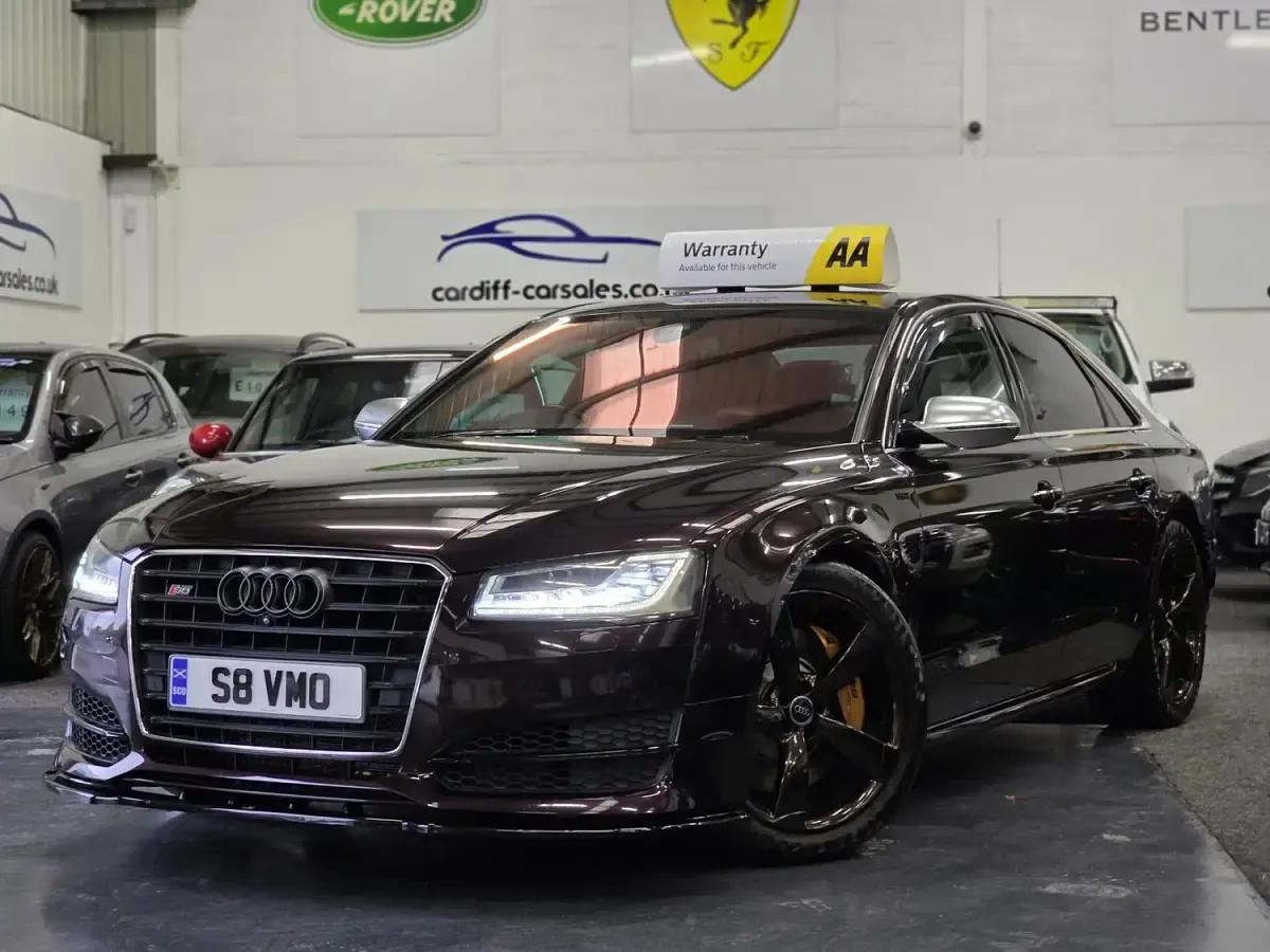 Used Audi S8 Advanced 520 HP (382 kW) 2016 Red Sedan