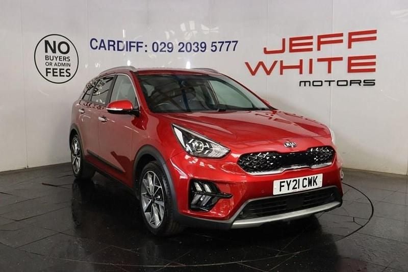 Red Used 2021 Kia Niro 3 SUV | £16,988 (Fair price) - Image 1/1