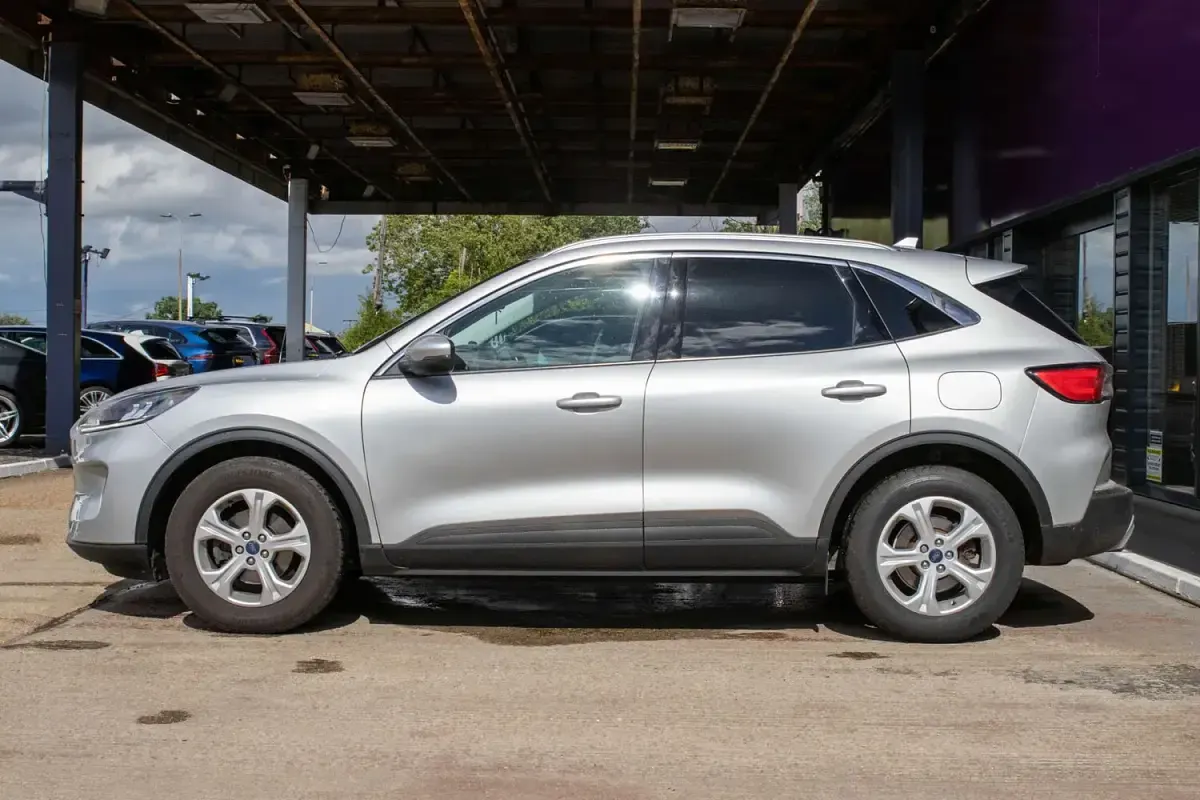 Used Ford Kuga Zetec 120 HP (88 kW) 2020 Silver SUV