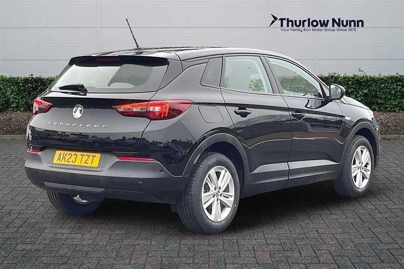 Used Vauxhall Grandland X Design Edition 130 HP (95 kW) 2023 Carbon black SUV