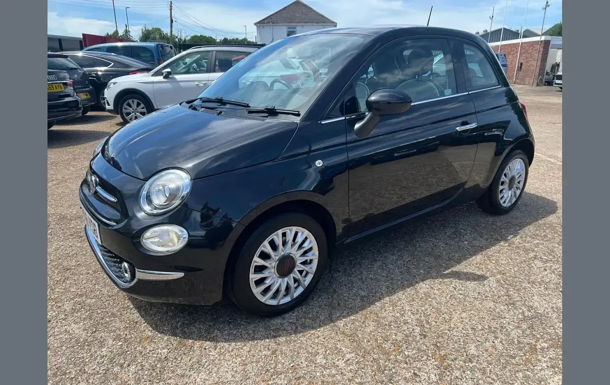 Used Fiat 500 Lounge 69 HP (50 kW) 2018 Black Hatchback
