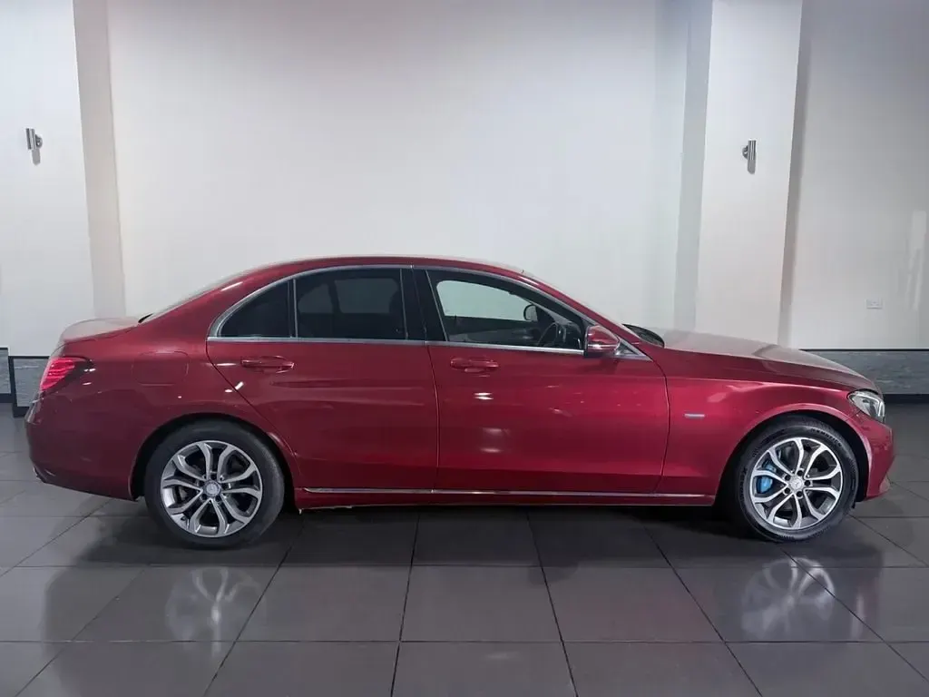Usado Mercedes C350e 2016 Vermelho Sedan