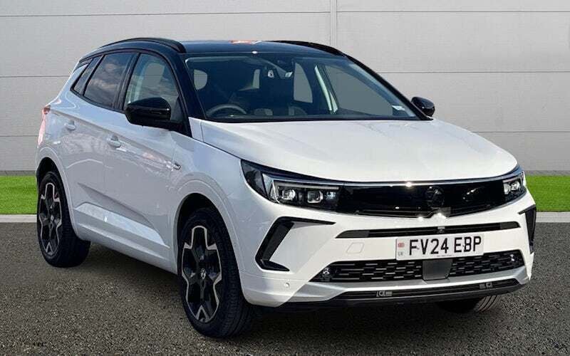 White Used 2024 Vauxhall Grandland X Ultimate SUV | £21,999 (Fair price) - Image 1/4