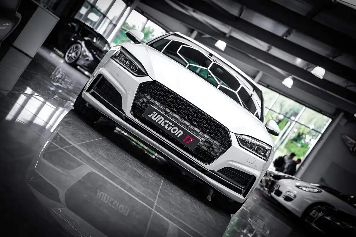 Used Audi A5 Sportback S-Line 286 HP (210 kW) 2018 White Hatchback