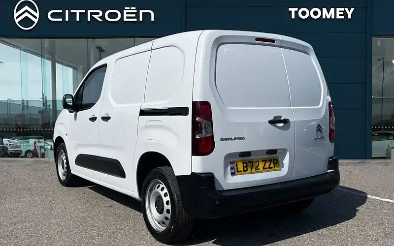 Used Citroën Berlingo PureTech 110 HP (80 kW) 2022 White MPV