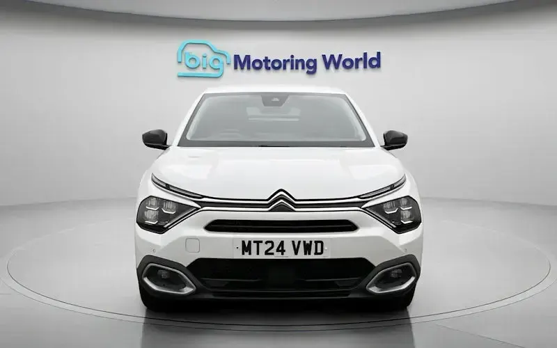 Used Citroën C4 PureTech 131 HP (96 kW) 2024 White SUV