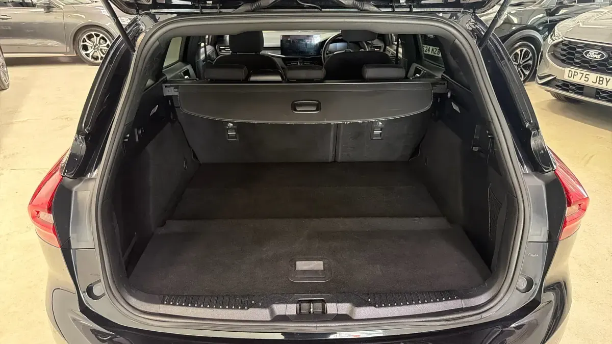 Used Ford Focus ST-Line 155 HP (114 kW) 2023 Black Estate