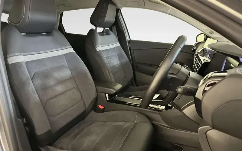 Used Citroën e-C4 100 kW (136 HP) 2024 Grey Hatchback