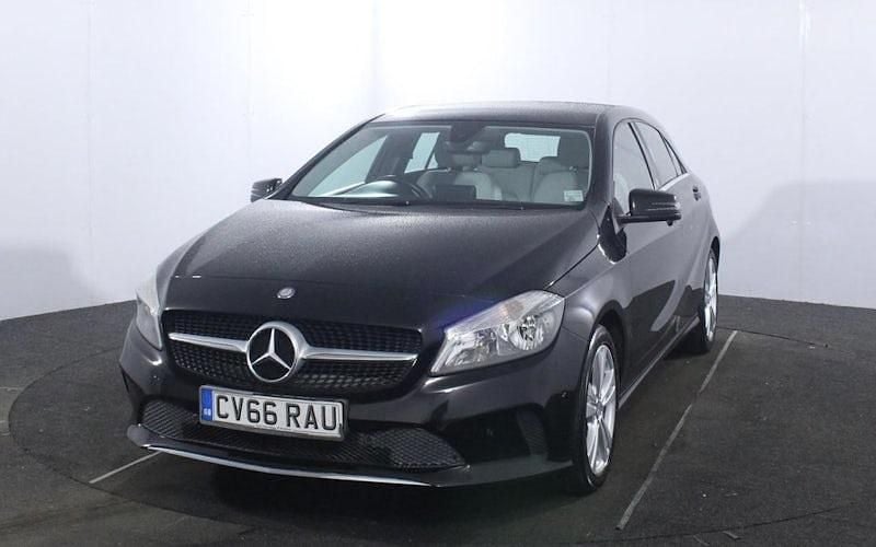 Used Mercedes A180 Executive 109 HP (80 kW) 2018 Hatchback