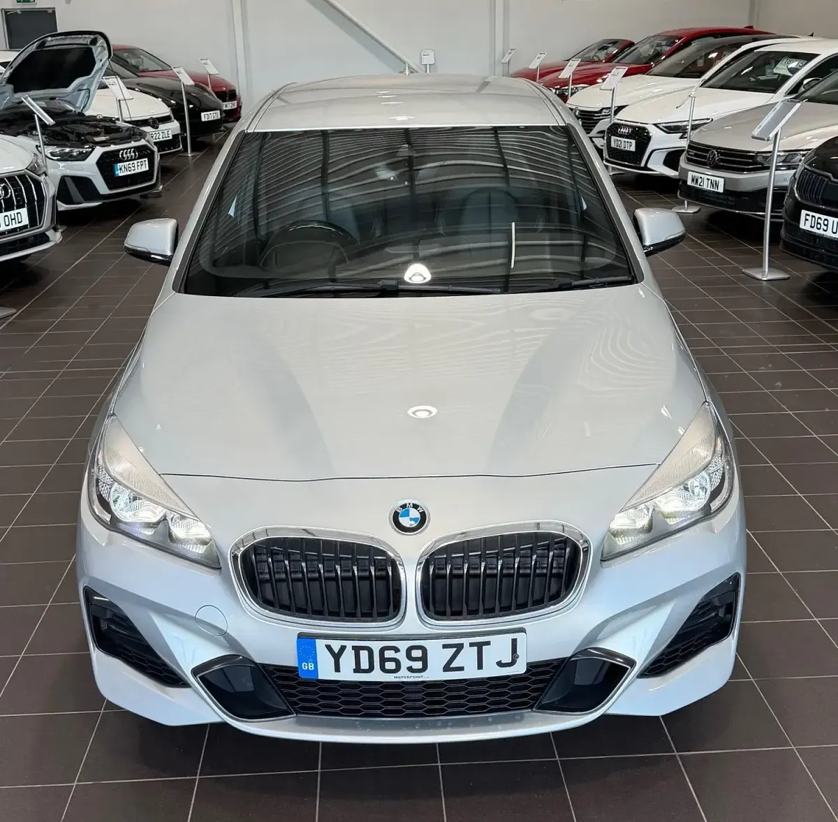 Usado BMW 218 M Sport 2019 Plateado Utilitario
