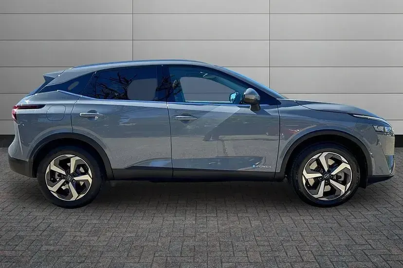 Used Nissan Qashqai N-Connecta 190 HP (139 kW) 2024 Gun metallic SUV