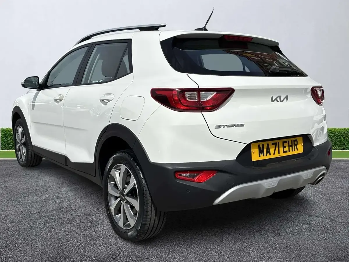 Used Kia Stonic 2021 White SUV