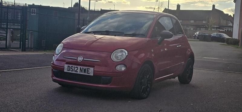 Used Fiat 500 85 HP (62 kW) 2012 Red Hatchback