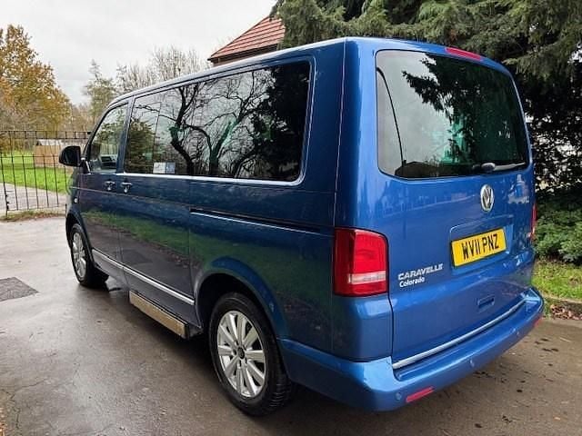 Used VW Caravelle Executive 140 HP (102 kW) 2011 Blue MPV