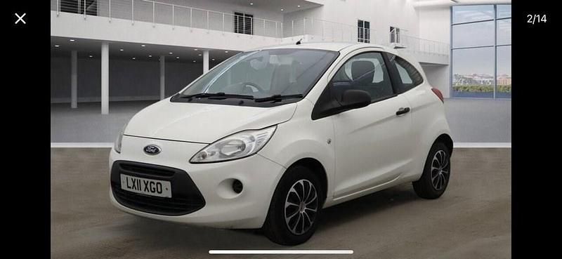 Used Ford Ka Studio 69 HP (50 kW) 2011 White Hatchback