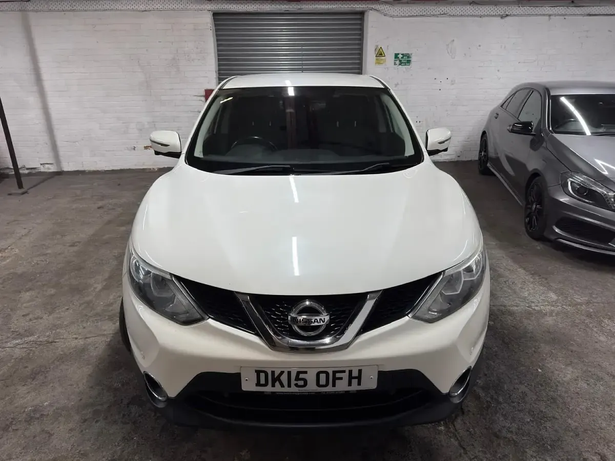 Used Nissan Qashqai N-TEC 110 HP (80 kW) 2015 White SUV