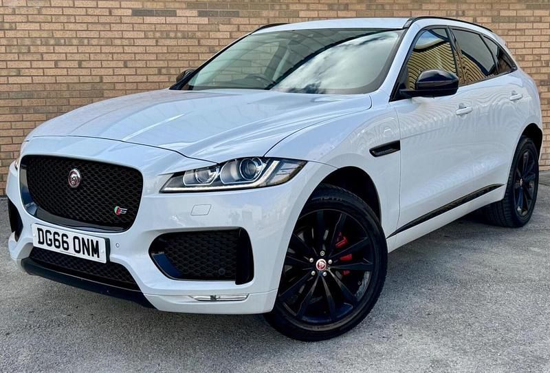 White Used 2016 Jaguar F-Pace S SUV | £18,147 (Fair price) - Image 1/4
