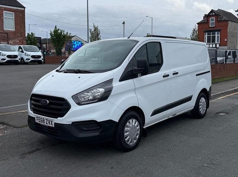 Used Ford Transit Custom 105 HP (77 kW) 2018 White Van
