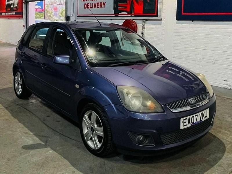 Used Ford Fiesta Zetec 67 HP (49 kW) 2007 Purple Hatchback