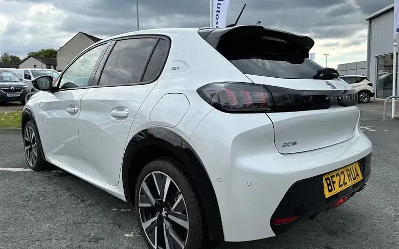 Used Peugeot 208 GTi 102 HP (75 kW) 2022 White Hatchback