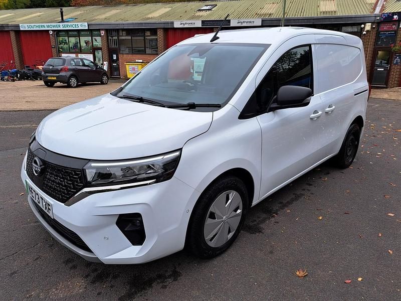 Used Nissan Townstar Tekna 89 kW (122 HP) 2023 White Van
