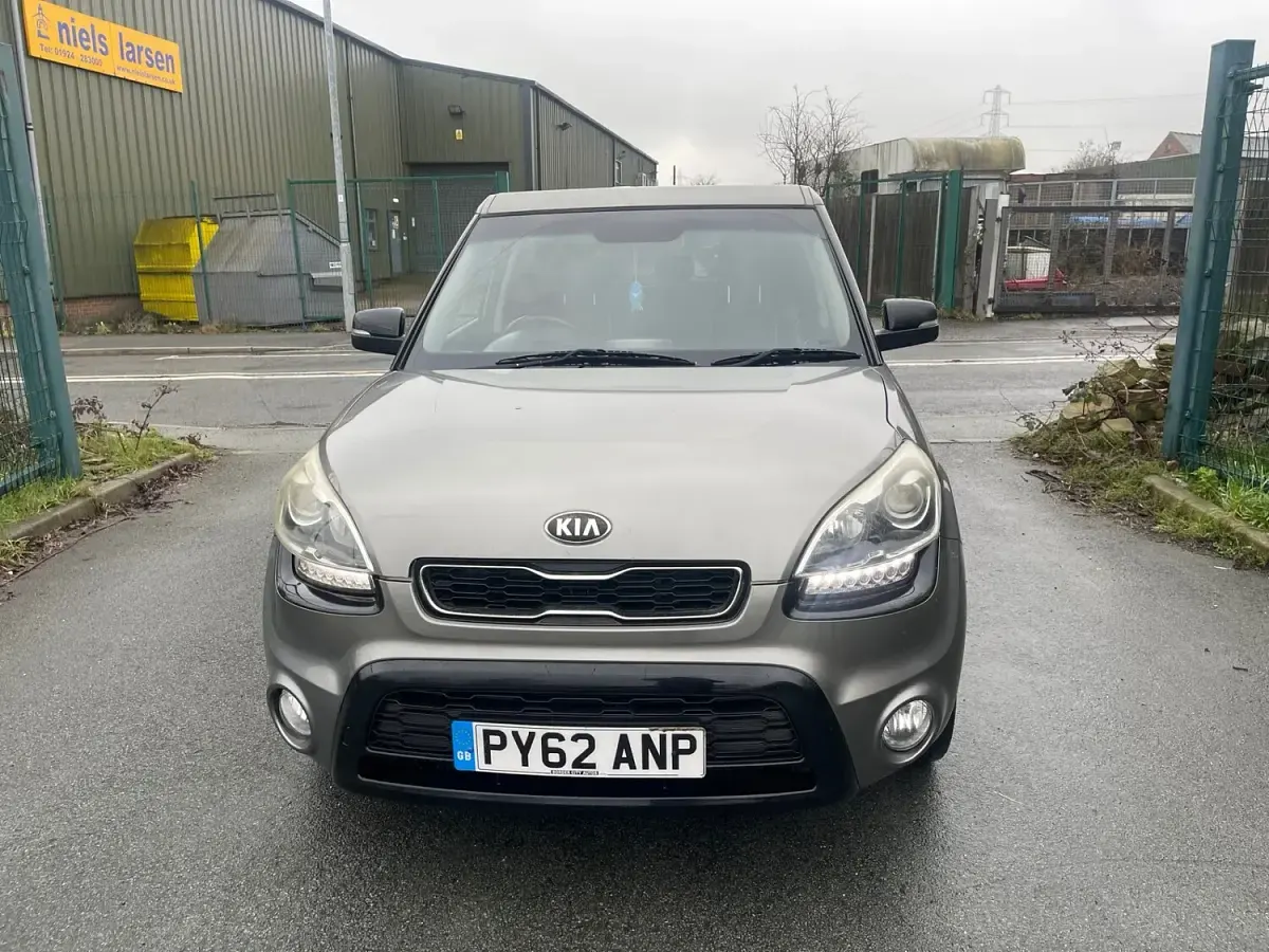 Used Kia Soul 126 HP (92 kW) 2012 Silver SUV