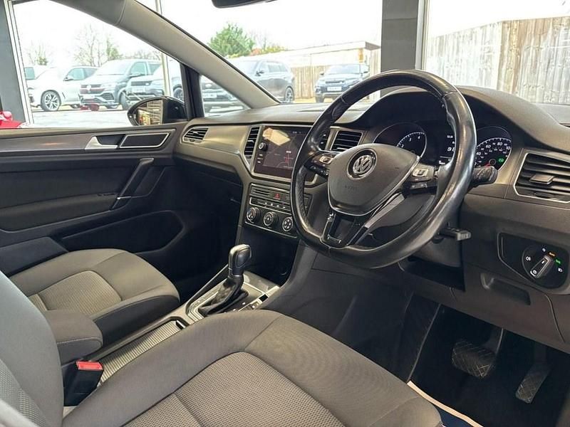 Used VW Golf Sportsvan SE 150 HP (110 kW) 2019 Black MPV