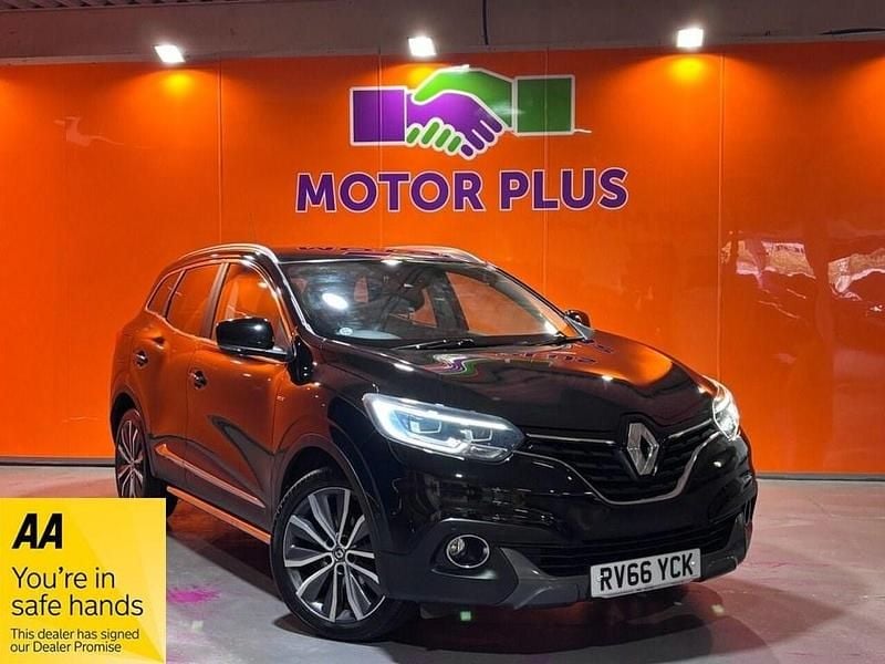 Black Used 2016 Renault Kadjar Signature S SUV | £8,699 (Fair price) - Image 1/4