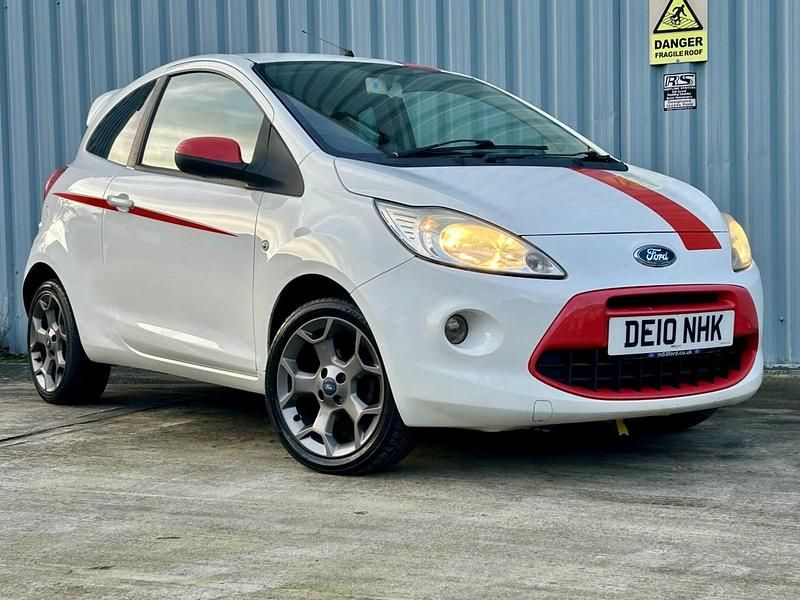 Used Ford Ka 69 HP (50 kW) 2010 White Hatchback
