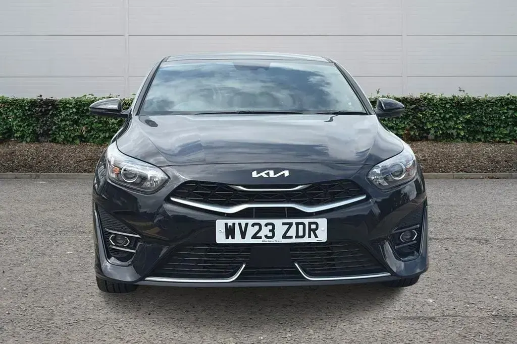 Used Kia ProCeed 160 HP (117 kW) 2023 Black Estate