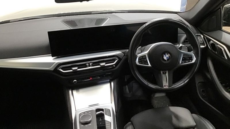 Image 4/4