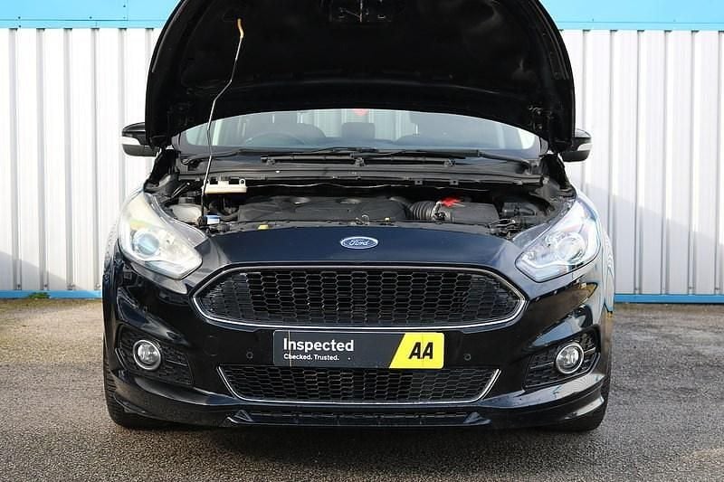 Usado Ford S-MAX Sport 237 HP (174 kW) 2017 Preto Monovolume