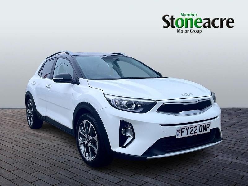 Used Kia Stonic 118 HP (86 kW) 2022 White SUV