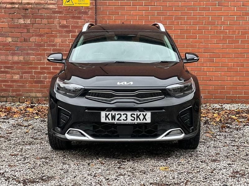 Used Kia Stonic GT-Line 100 HP (73 kW) 2023 Black SUV