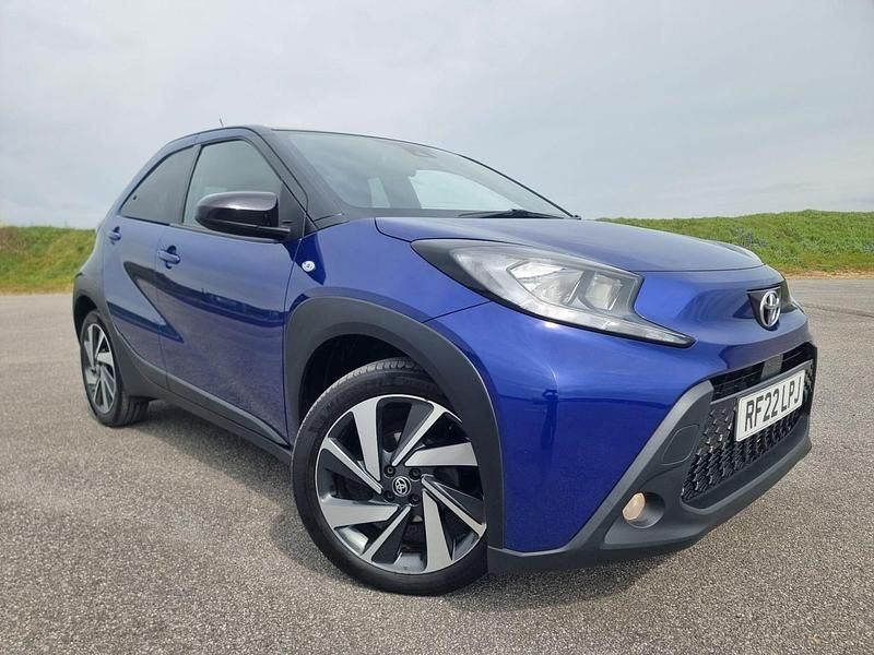 Used Toyota Aygo X 72 HP (52 kW) 2022 Blue SUV