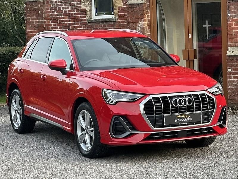 Begagnad Audi Q3 S-Line 190 HK (139 kW) 2020 Röd SUV