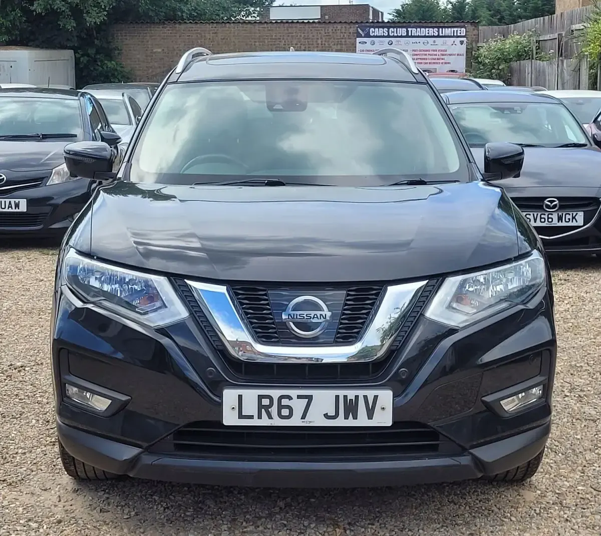 Used Nissan X-Trail N-Connecta 163 HP (119 kW) 2017 Black SUV