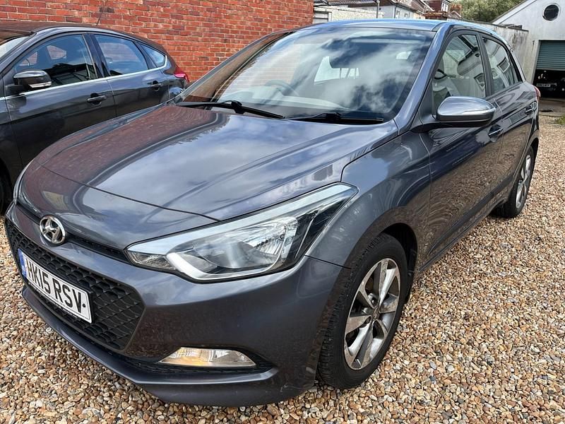 Grey Used 2015 Hyundai i20 SE Hatchback | £5,795 (Fair price) - Image 1/4