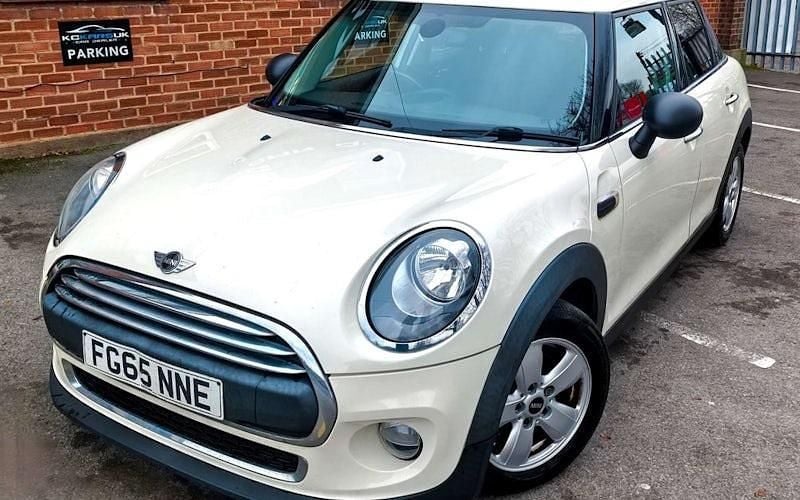 Used Mini ONE Hatch 102 HP (75 kW) 2017 Hatchback