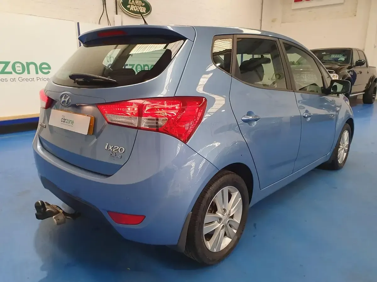 Used Hyundai ix20 Active 116 HP (85 kW) 2012 Blue Hatchback