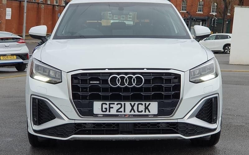 Used Audi Q2 S-Line 150 HP (110 kW) 2021 White SUV