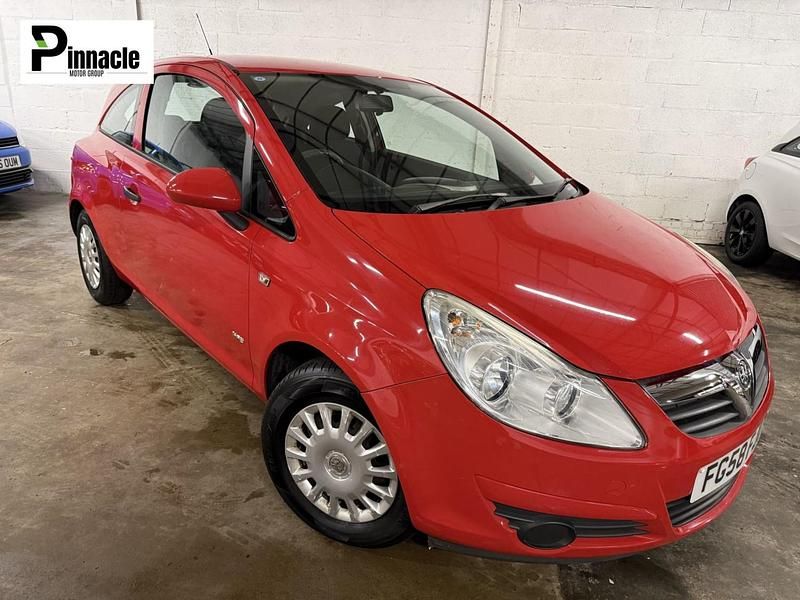 Used Vauxhall Corsa 59 HP (43 kW) 2008 Red Hatchback