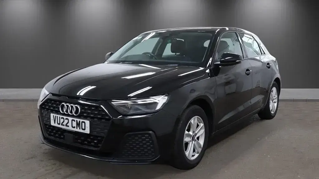 Used Audi A1 Sportback Comfort 95 HP (69 kW) 2022 Black Hatchback