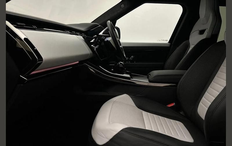 Used Land Rover Range Rover Sport 625 HP (459 kW) 2024 Black SUV