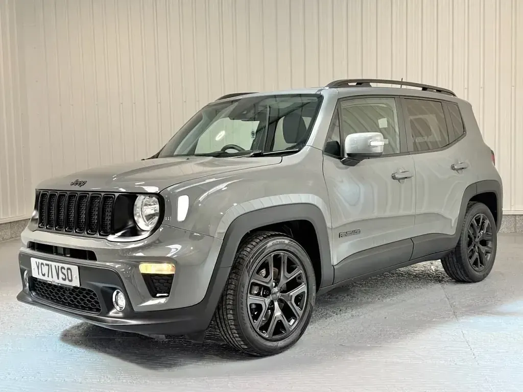Usado Jeep Renegade Night Eagle 150 CV (110 kW) 2021 Gris SUV