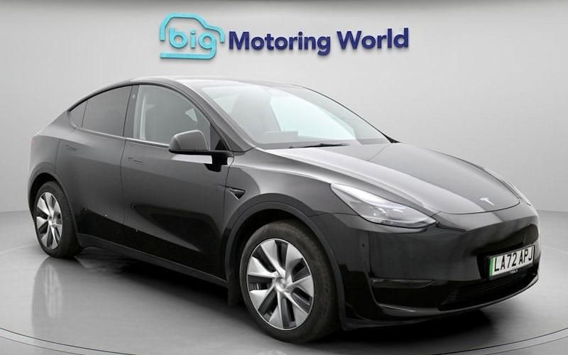 Used Tesla Model Y Long Range AWD 286 kW (389 HP) 2025 SUV